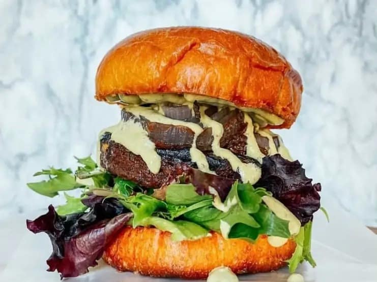 burger black sheep