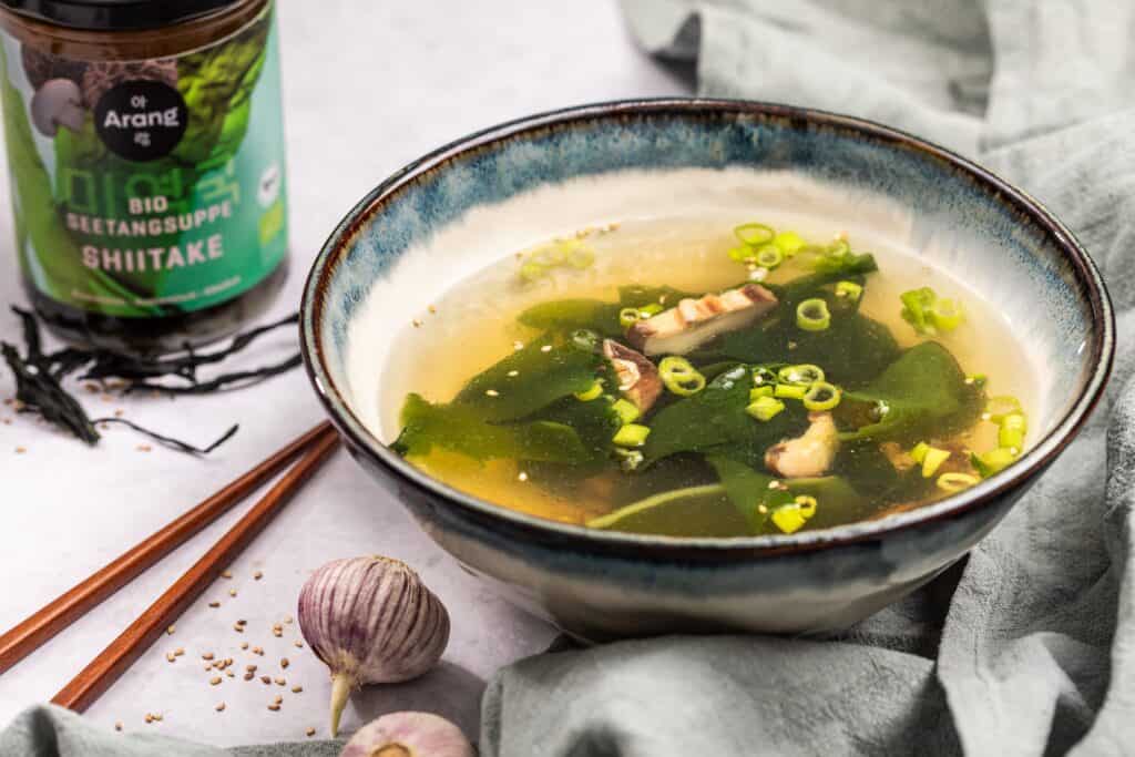 Arang Suppe mit Algen