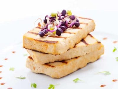 Tofu pflanzliches fleisch fleischersatz
