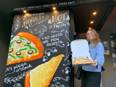 a&o Hostels pizza