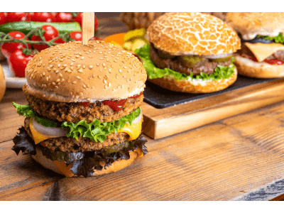burger auf tisch