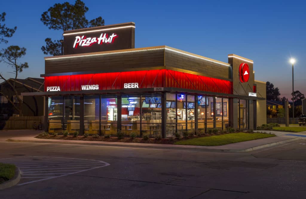 pizza hut restaurant