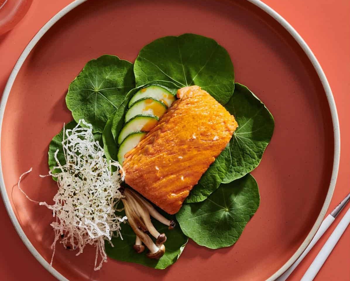 Oshi plant-based whole cut salmon