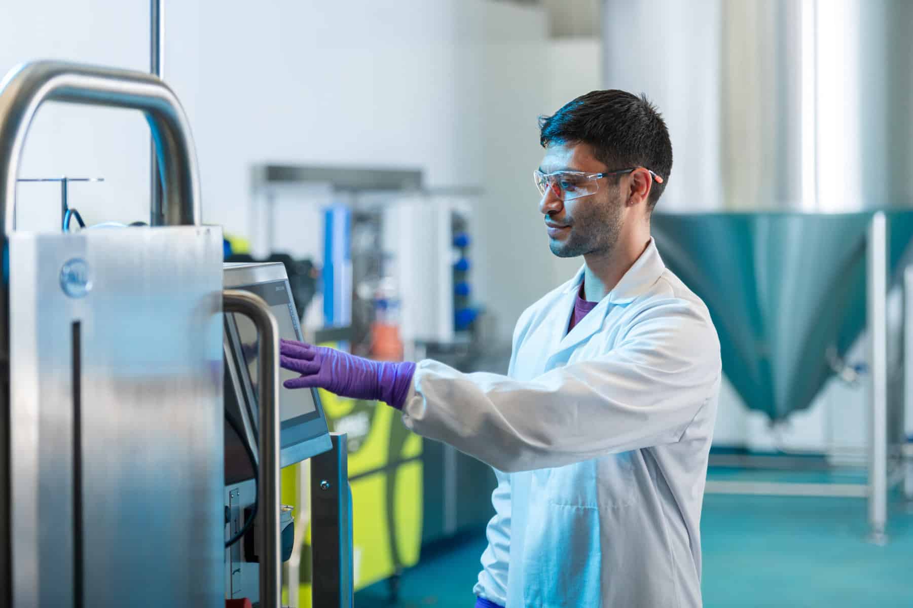 A worker at Extracellular's new contract pilot plant.