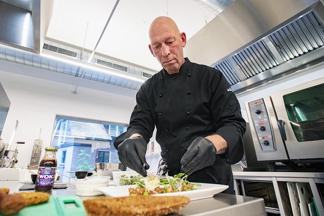 Schouten R&D fish sticks
