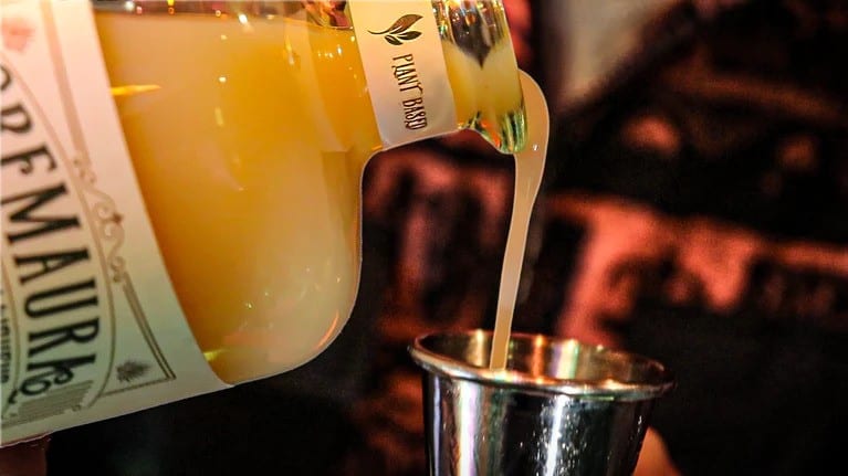 Cremaura cream tequila liqueur