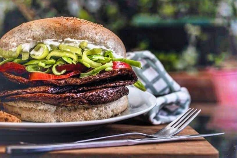 Burger with Seitán del Bueno alt meat
