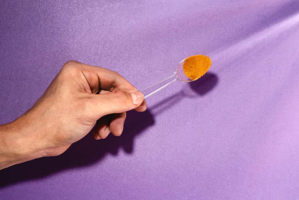 Solar-Foods Solein Powder_01_on-spoon