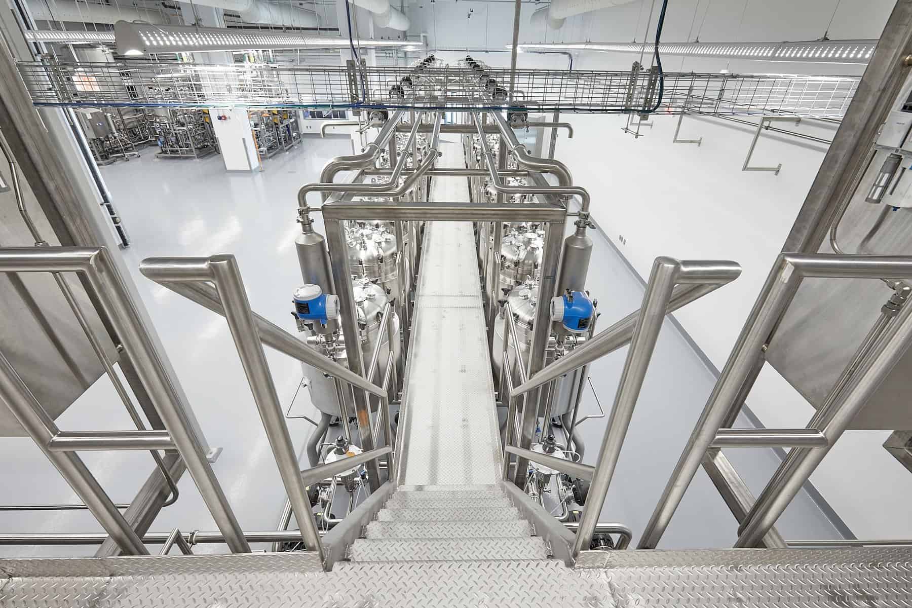 Cultivated meat production center